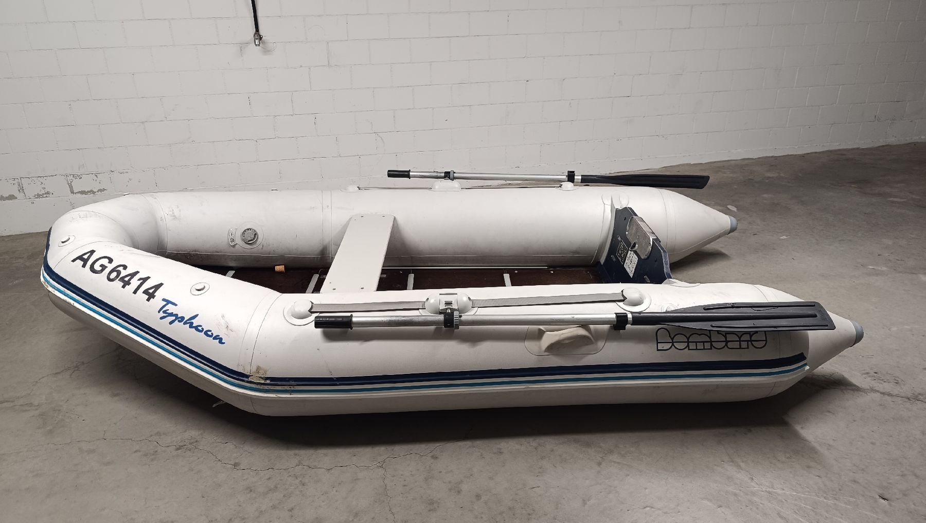 Boote: Schlauchboot Bombard Typhoon – Defekt aus Winterthur von yodadavid 2