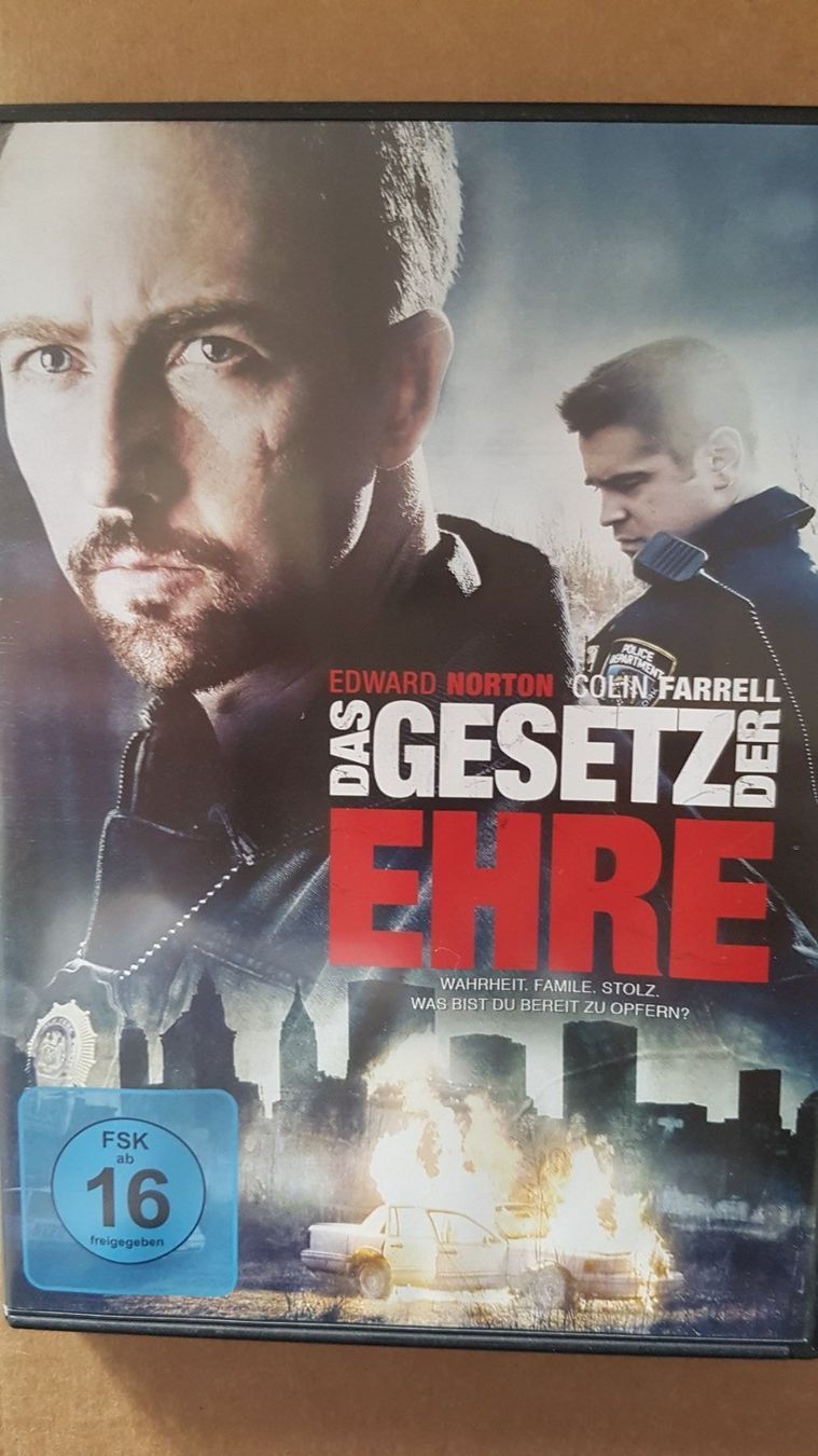 Tous les DVDs: DVD Das Gesetz der Ehre / C. Farrell – D'occasion à Oetwil am See par fineli2