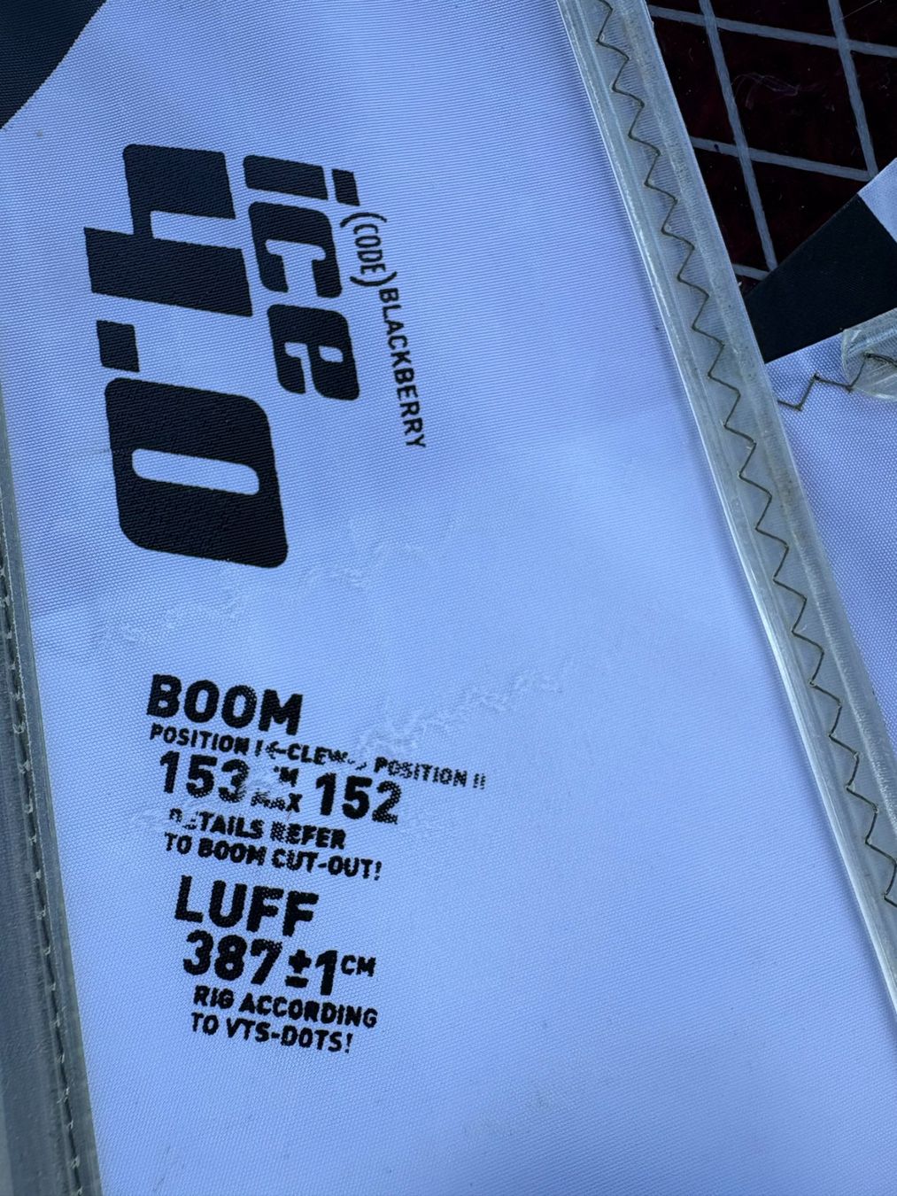 North Sails Surf: Windsurfsegel 4.0 + Baum 400 SDM – Usato da Knonau venduto da manolis09 1