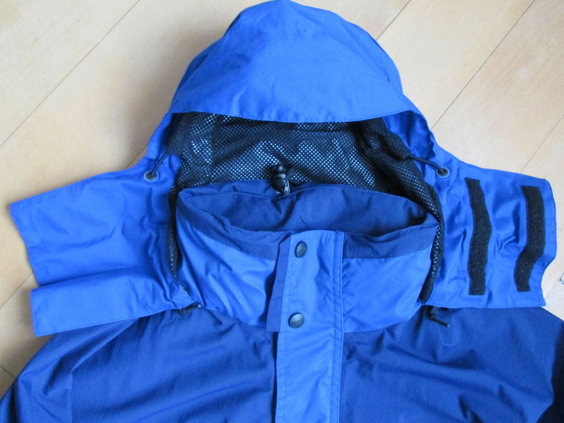 Odlo Jacken: Windjacke / Regenjacke von ODLO / Grösse M – Gebraucht aus Winterthur von mat_q5d5 5