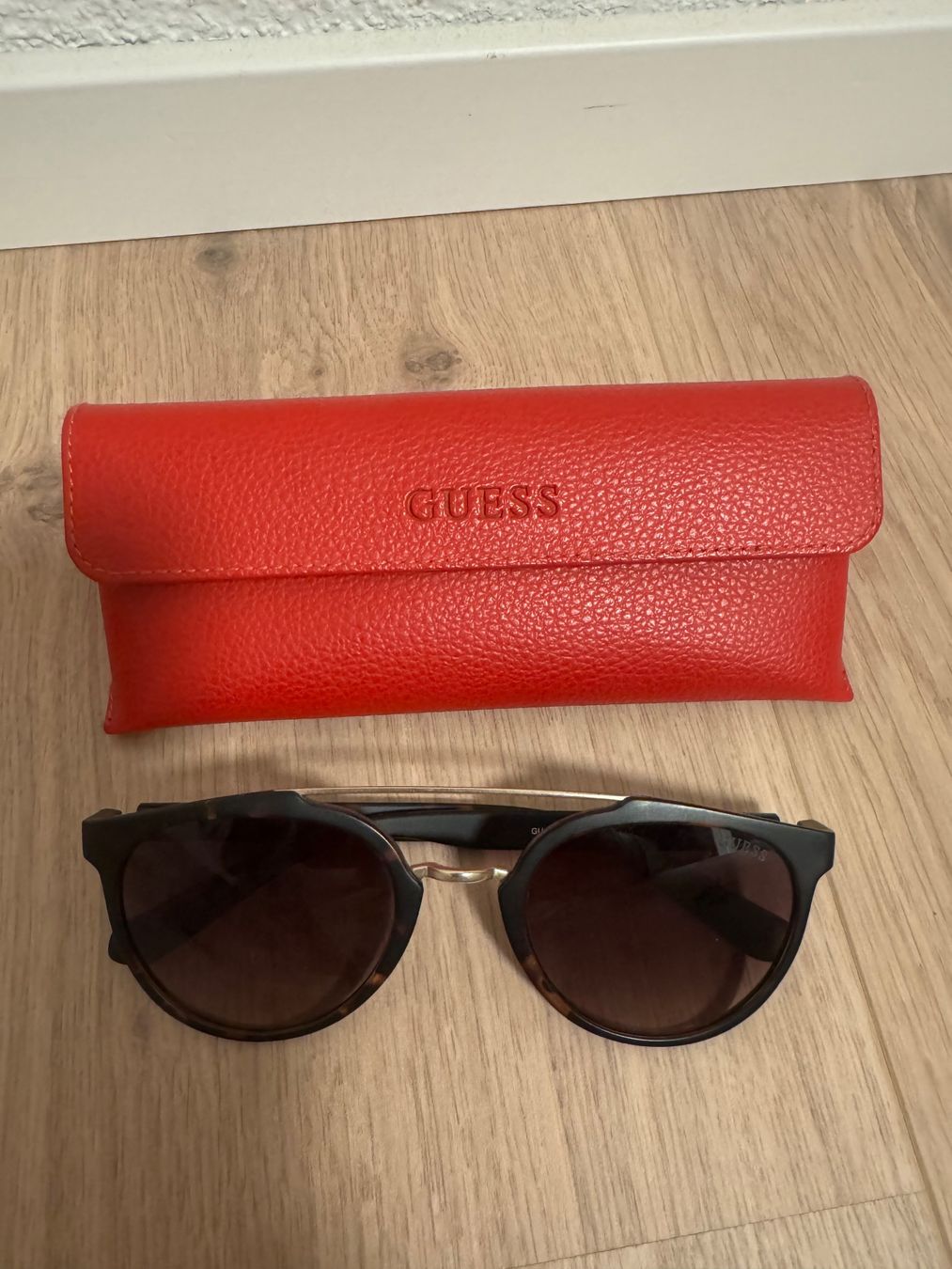 Occhiali & Lenti: Guess Sonnenbrille – Usato da Rupperswil venduto da nes_qs52 1