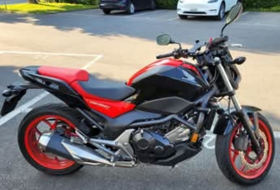 Honda Strada: Honda NC750SA – Usato da Rotkreuz venduto da NextChance 3