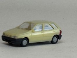 VE1- Rietze Fiat Tipo beige