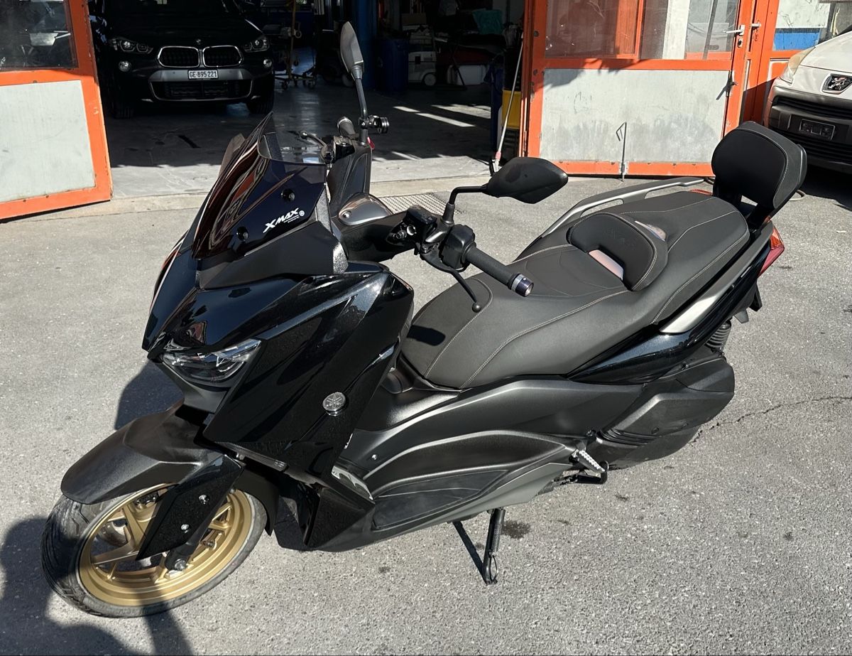 Yamaha Scooters: Xmax 300 tech max 2022 16000km – Gebraucht aus Meyrin von ton_rv2p 1