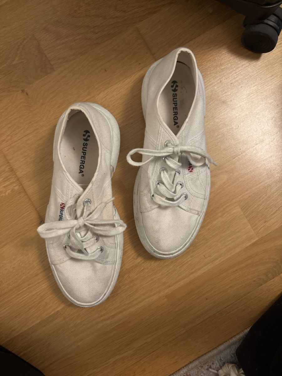 Superga Scarpe da uomo: Superga Schuhe mit hoher Sohle, Gr. 38 – Usato da Bern venduto da jasmin_mmm 1