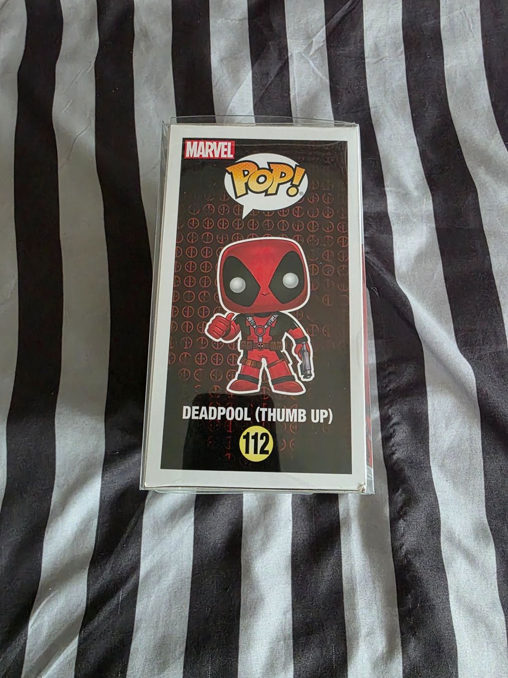 Funko Statuette: Funko Pop Deadpool thumbs up – Nuovo (secondo la descrizione) da Zürich venduto da Sams_FunkoandComics_ 1