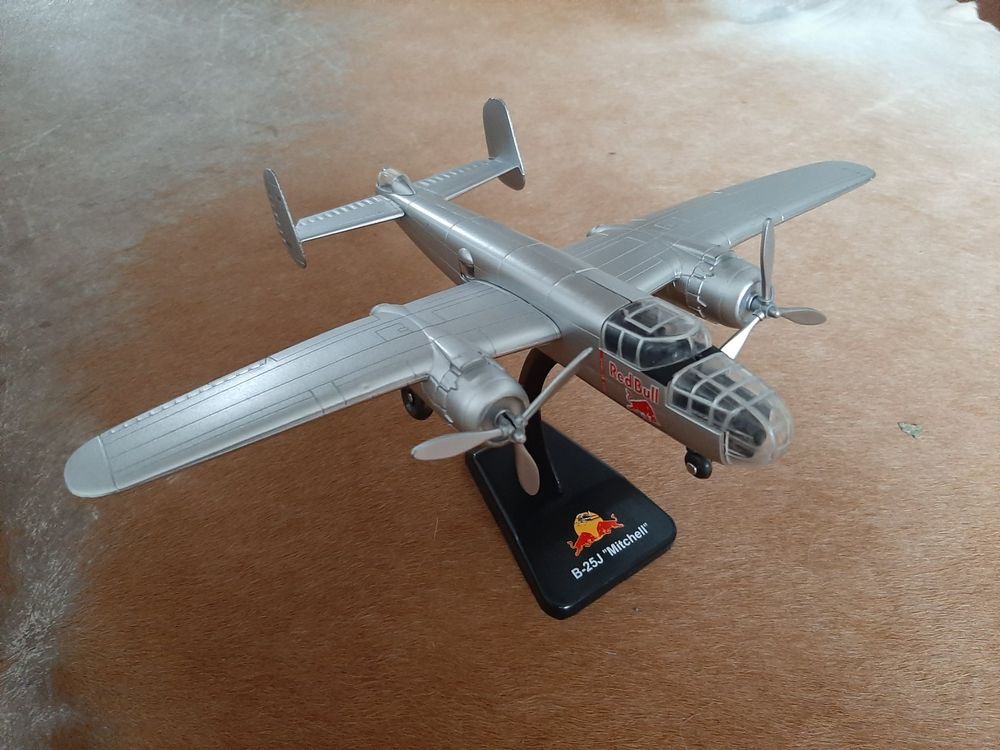 Red Bull B-25 Mitchell 1:72 | Kaufen Auf Ricardo