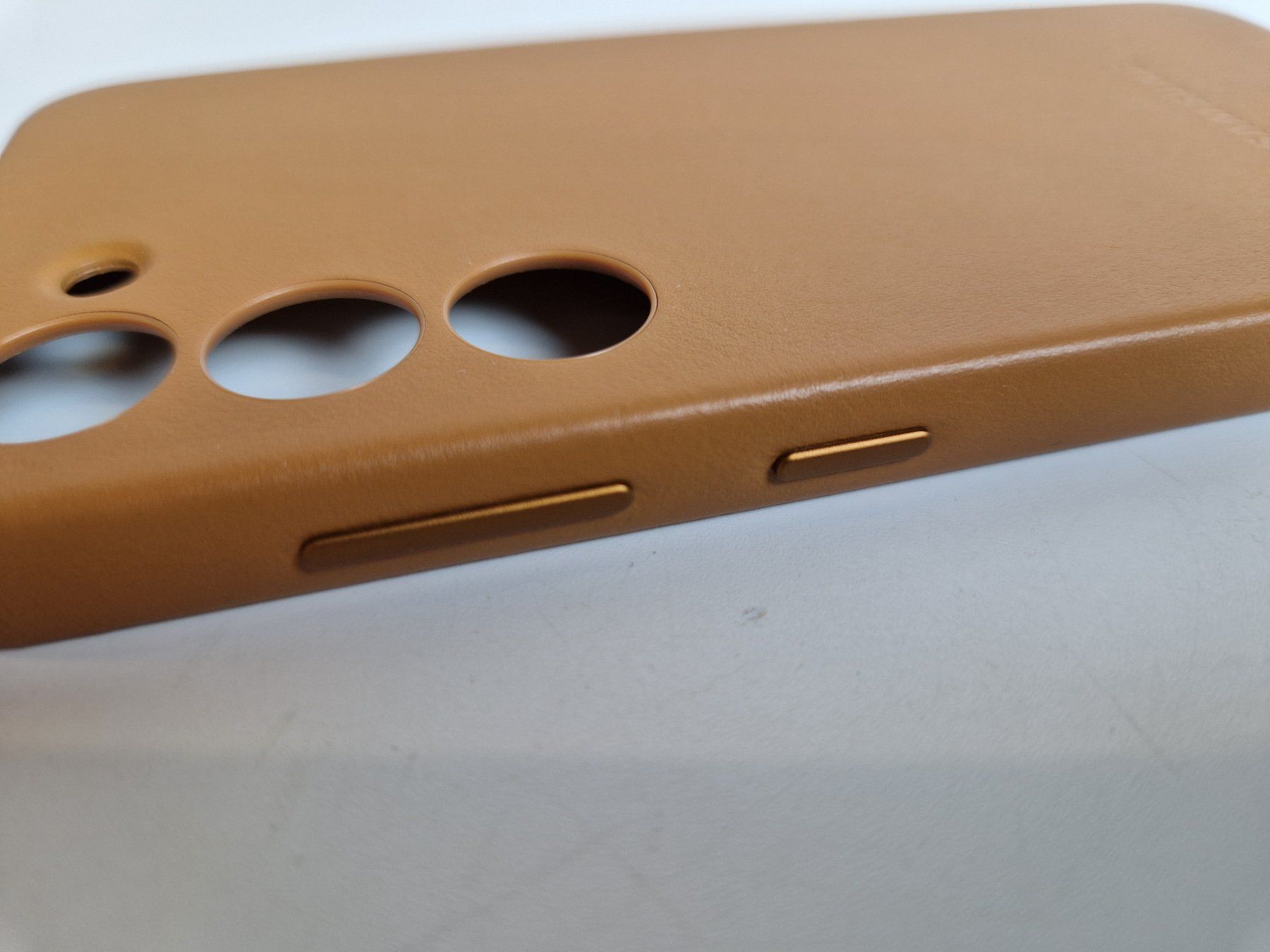 Samsung Cover & Protezioni schermo: Handyhülle  Samsung Galaxy S23 Leder – Nuovo (secondo la descrizione) da Muhen venduto da Restwert_Muhen 7
