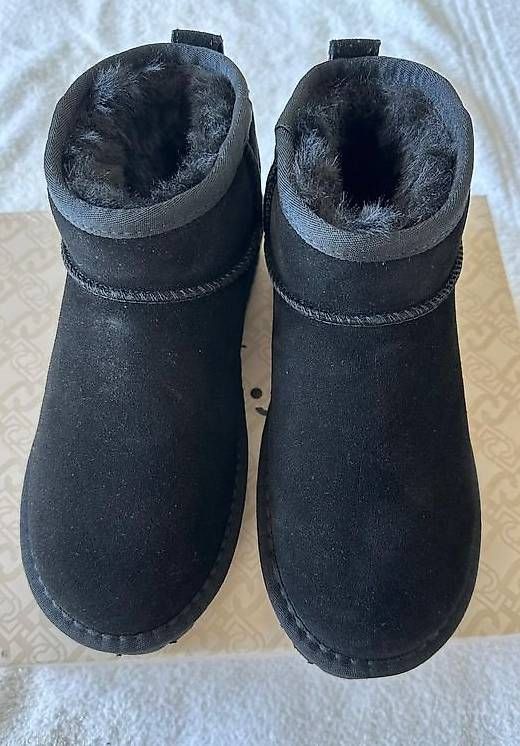 Scarpe da donna: Bottines Liu Jo fourrées noir - Taille 37 - Neuf – Usato da Genève venduto da dre_gk92 2