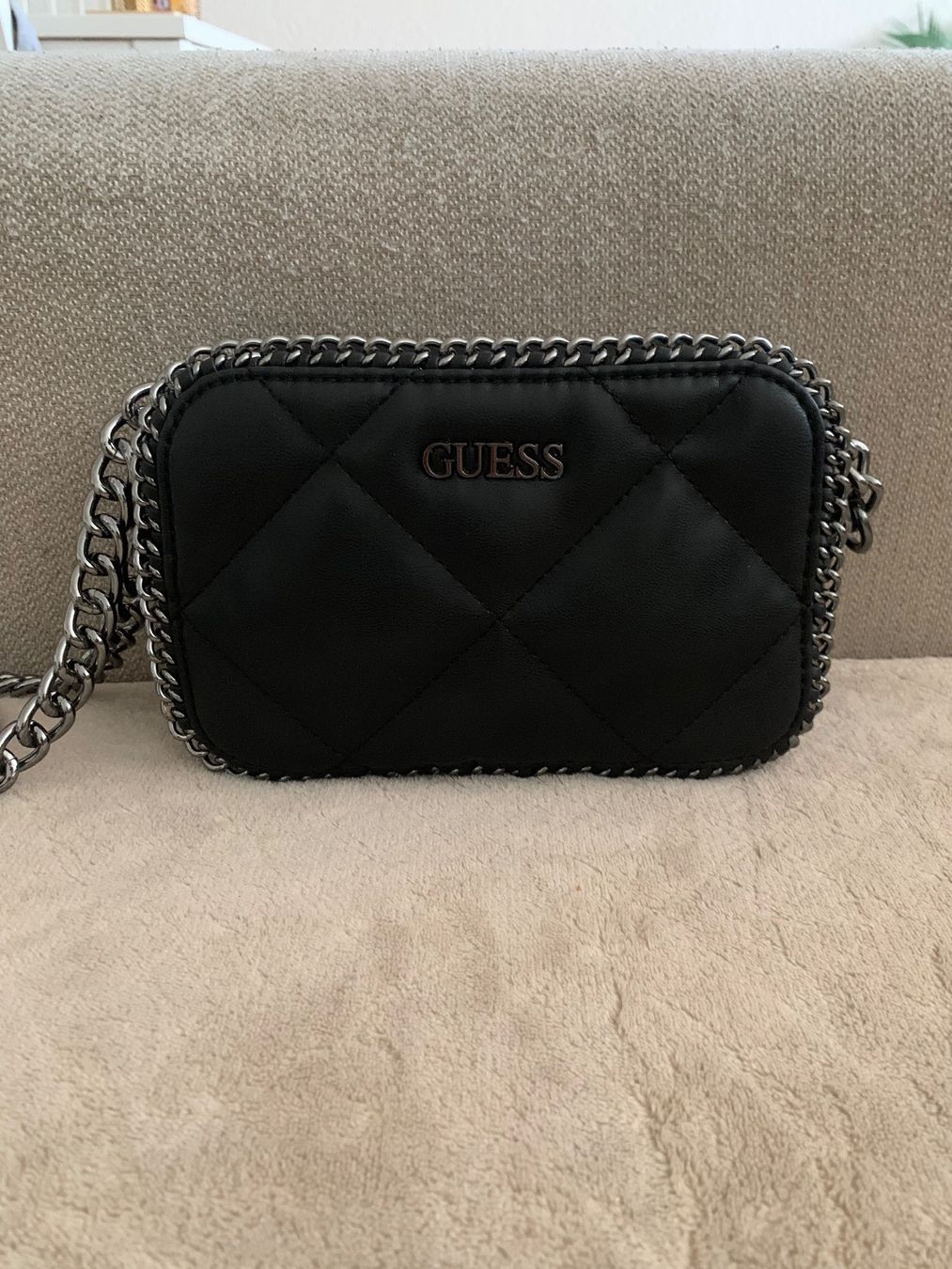 Guess Taschen für Damen: Sac bandoulière Guess – Gebraucht aus Genève von ste_k6dj 1