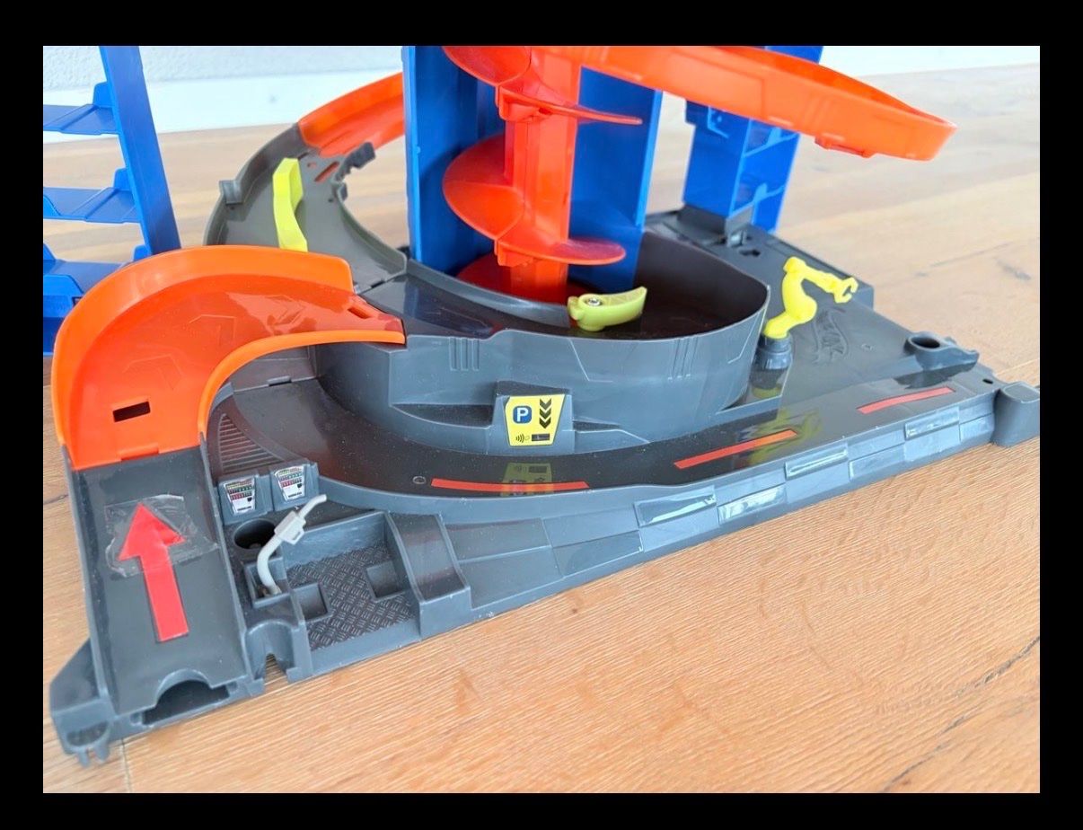 Hot Wheels Giocattoli: Hot Wheels Garage – Usato da Gossau SG venduto da niy_r7lw 2