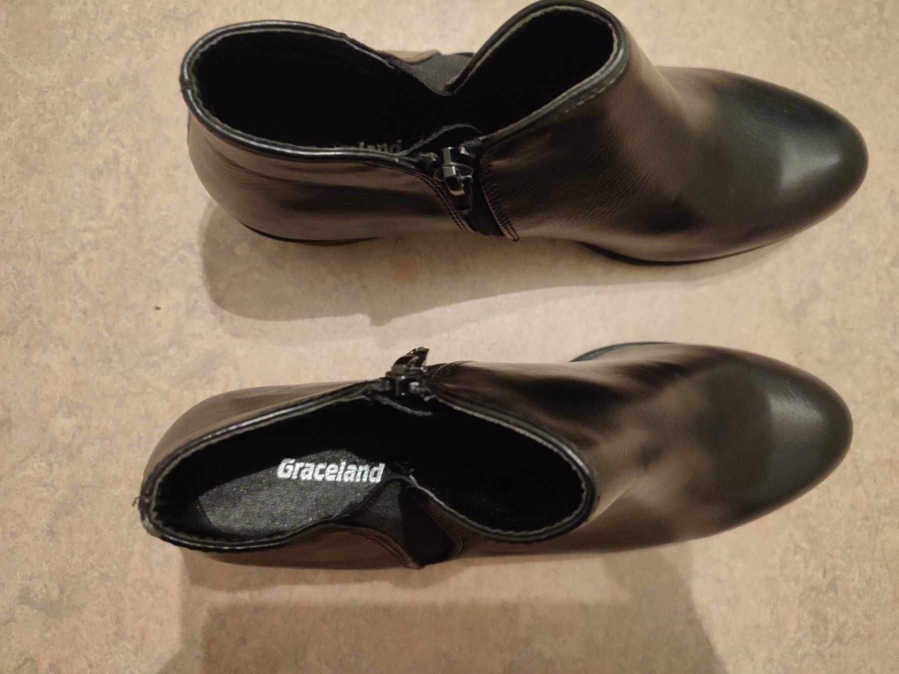 Damenschuhe: Damen Stiefeletten Gr.37 Leder schwarz – Gebraucht aus Biel/Bienne von ruggi03 3