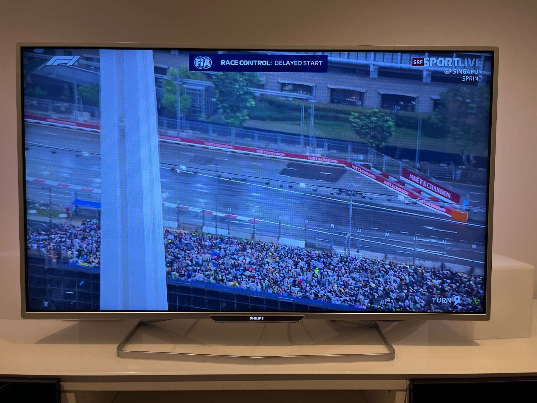 Philips Televisori: TV Philips 40 Zoll Ambilight – Usato da Männedorf venduto da fsigillo