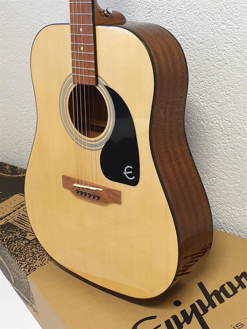 Epiphone Strumenti musicali: Westerngitarre (Akustikgitarre) EPIPHONE – Nuovo (secondo la descrizione) da Wöschnau venduto da Musikhaus-Luethy5012 2