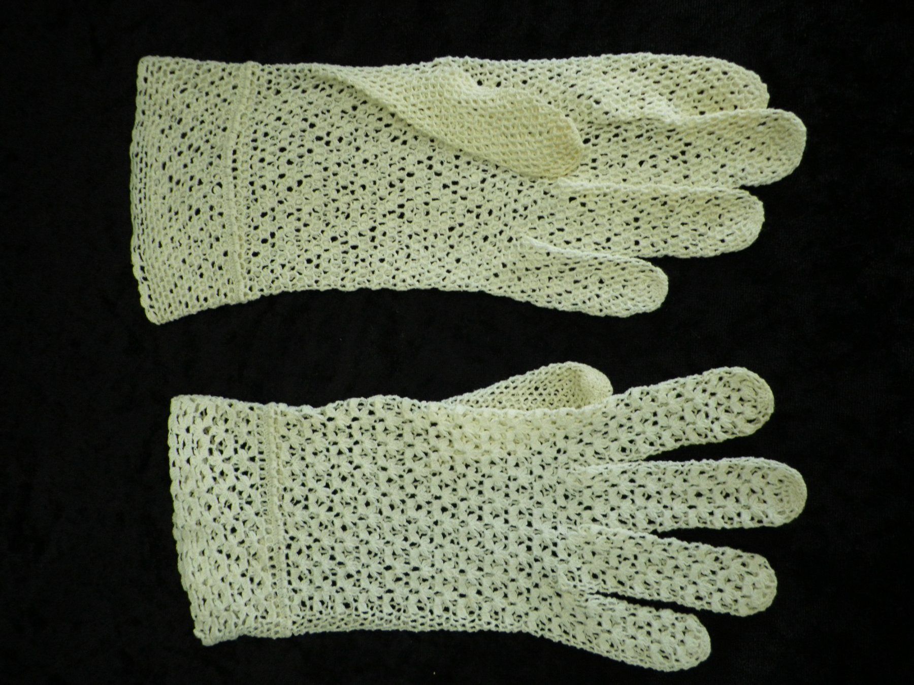 Guanti & manicotti: Vintage / Rockabilly Handschuhe – Usato da Reinach BL venduto da Annodomini 2