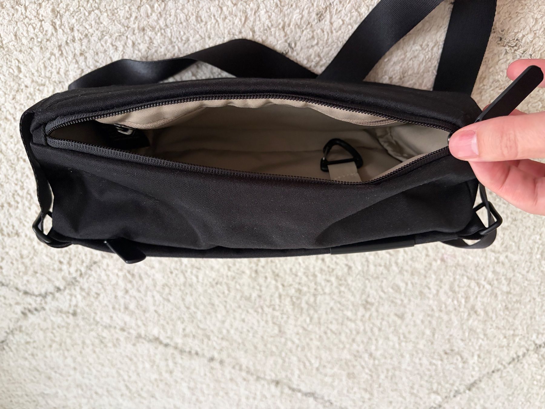 Bellroy Taschen: Bellroy Sling Mini – Gebraucht aus Niederrohrdorf von BugZ 3