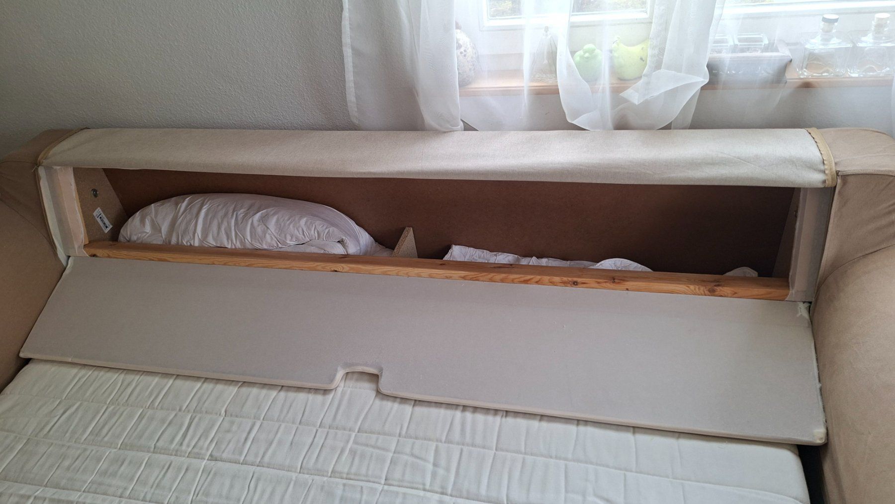 Ikea Divani: IKEA EKTORP Bettsofa mit Bettkasten – 165x200 cm Liegefläche – Usato da Döttingen venduto da M.kiss 4