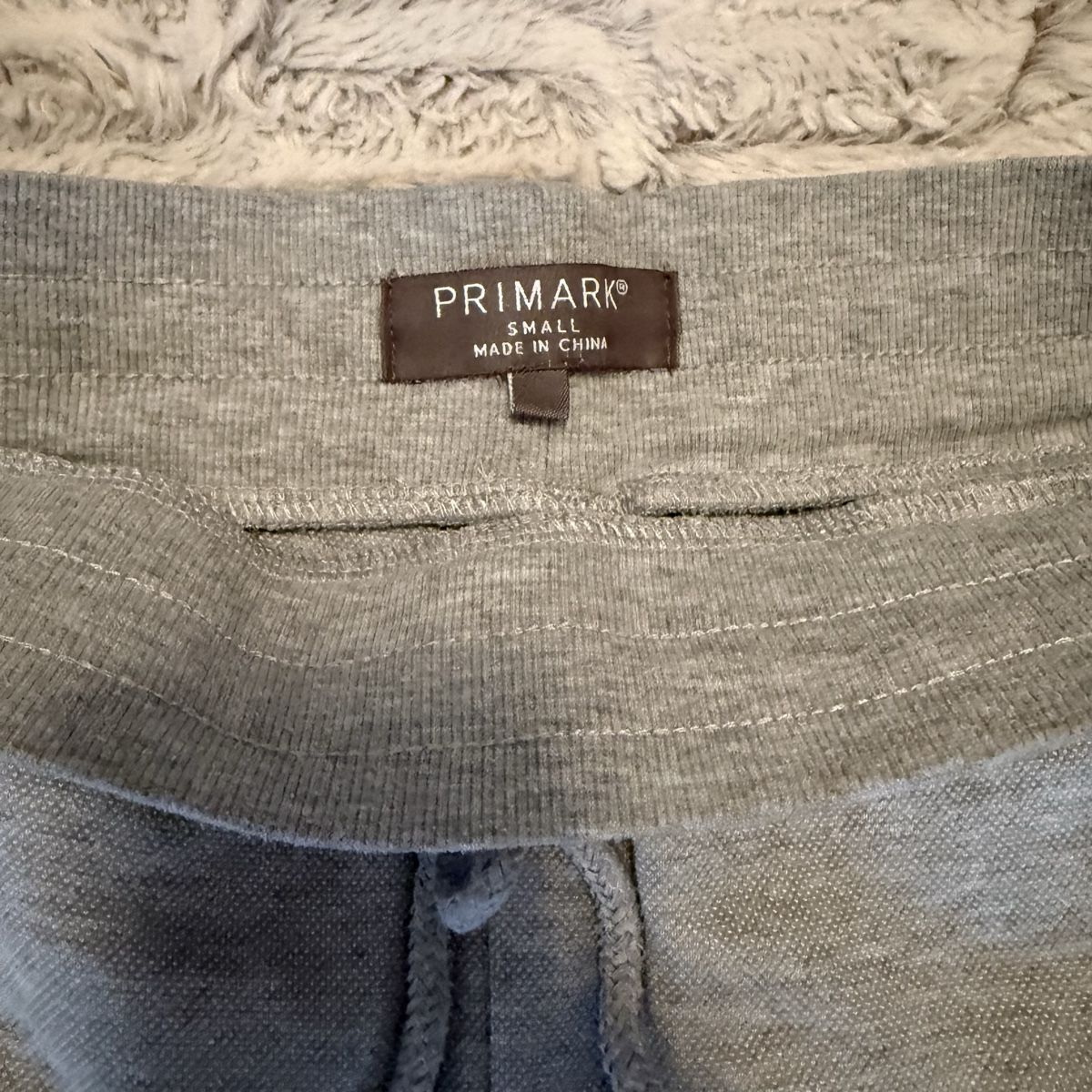 Pull&Bear Lotti di vestiti: SET 3 Hosen/Joggers | Size S – Usato da Lutry venduto da respect_69 5