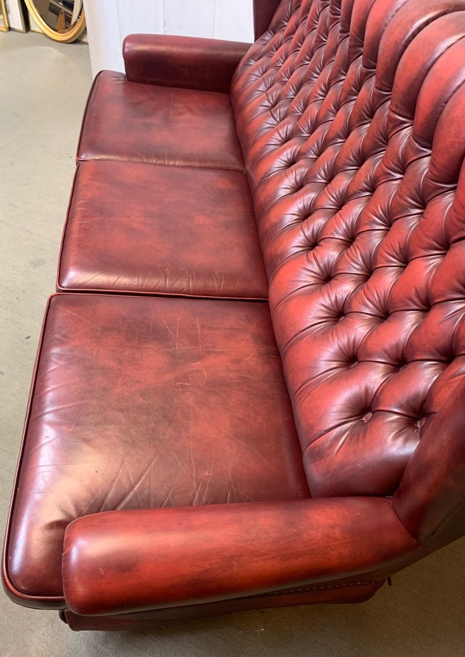Divani: 3er Sofa mit Höcker, Echtleder, Chesterfield Style! – Usato da Brunnen venduto da Allerwaren 7
