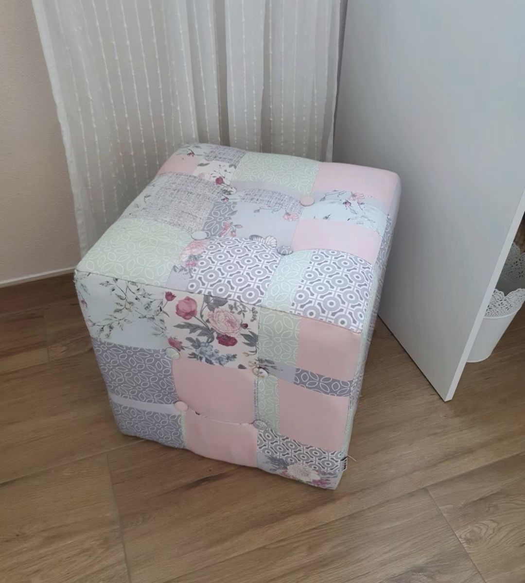 Kare Tabourets: KARE Hocker Patchwork-Stil, 40x40x40cm – D'occasion à Luzern par Christian_hodel 1