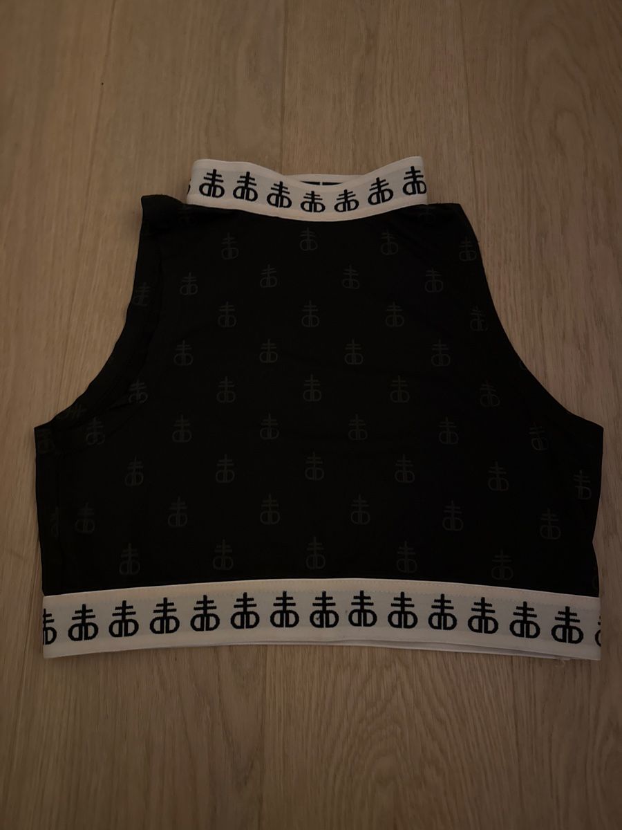 Top: Drop Dead Sport Top Schwarz Grösse S – Usato da Urdorf venduto da kaaaariin
