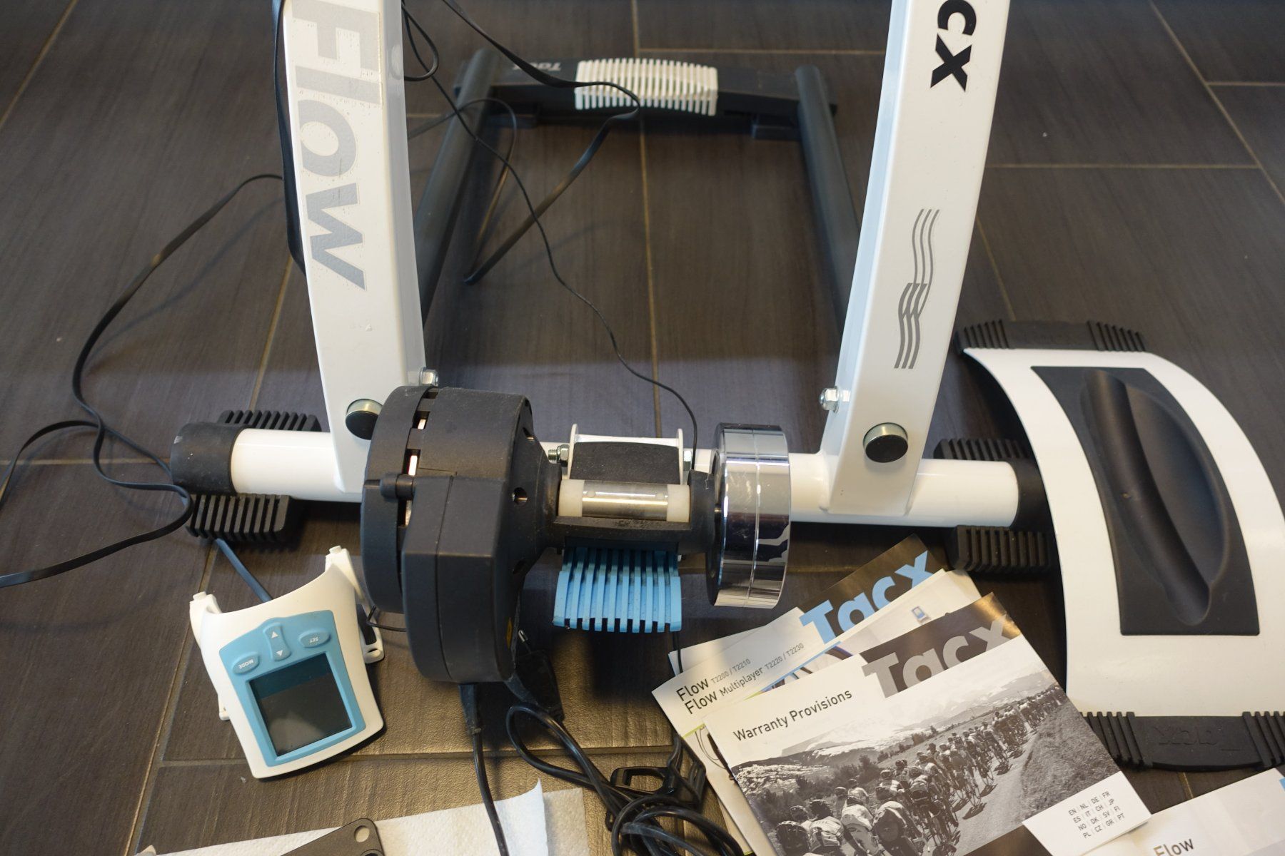 Vélos d'appartement: Hometrainer Flow mit Schnellspanner – D'occasion à Belp par Mazarron58 3