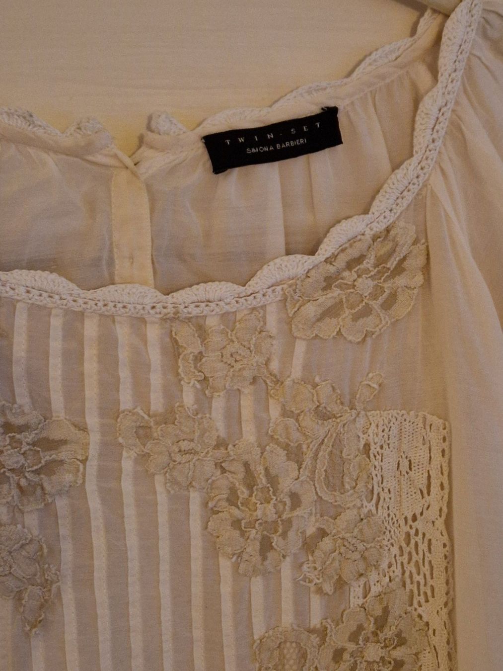 Twinset Camicette: Twin Set Bluse, Gr. S, creme, Spitze, romantisch – Usato da Rütihof venduto da Teddy1985 1