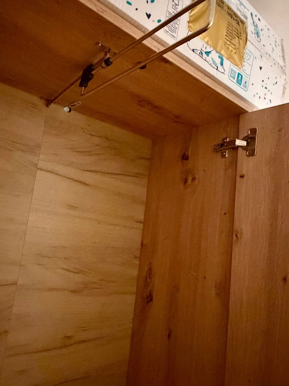 Armadi: Wooden Wardrobe / Storage Cabinet – Usato da Horgen venduto da pam_l6cc 3