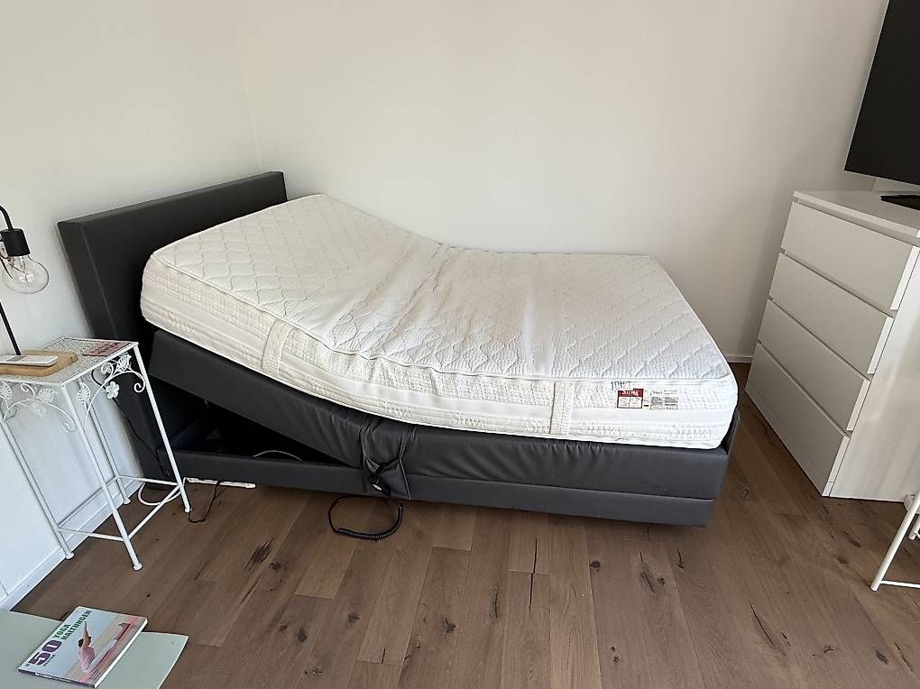Lits: Boxspringbett elektrisch verstellbar – D'occasion à St. Gallen par Raf145 3