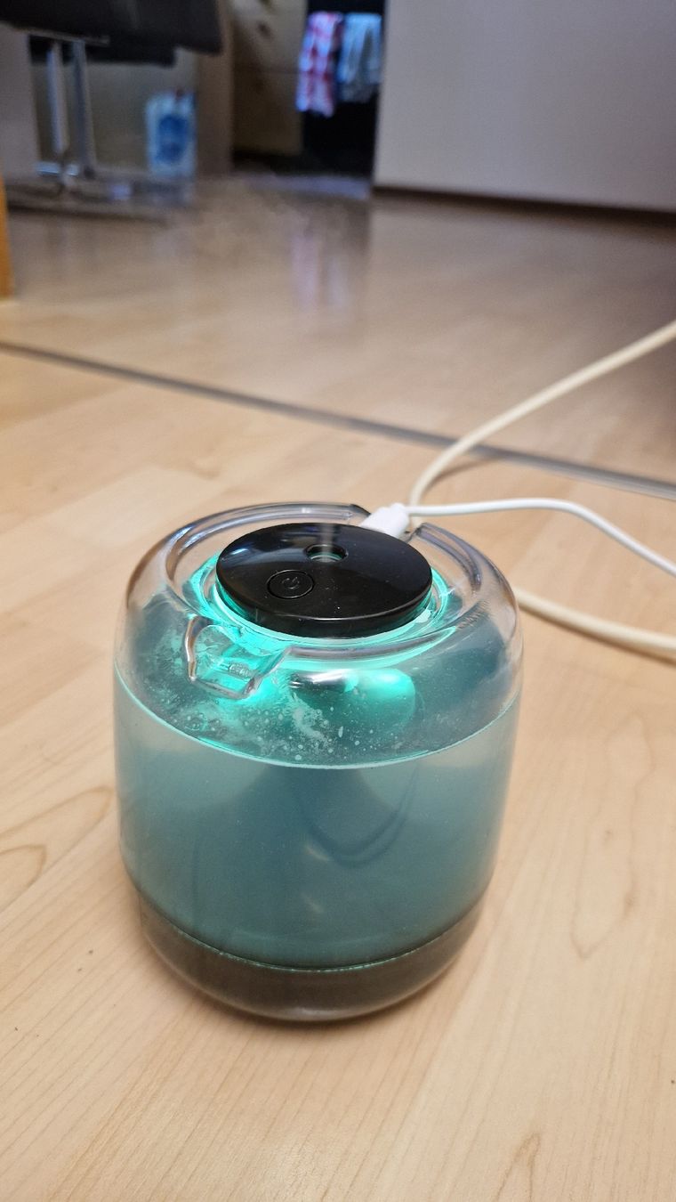 Humidificateurs: Umidificatore Ambiente USB con Luce LED Colorata - Diffusore – Neuf (Voir description) à Berikon par bul_5tkb 1