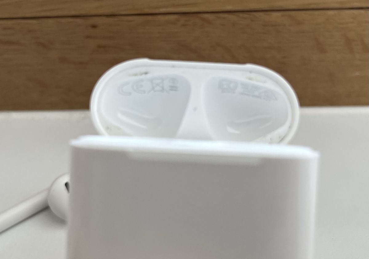 Apple Kopfhörer: Apple AirPods 2ème génération Défectueux Lire Description  – Gebraucht aus Renens VD von jes_7rb2 4