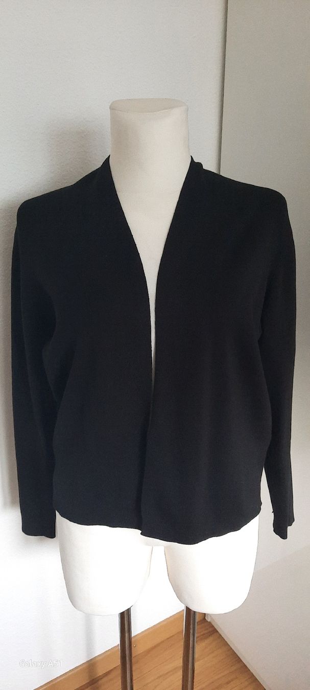 Giacche: STREET ONE Strickjacke schwarz Gr 42 – Usato da Wädenswil venduto da H2H_Secondhandshop 1