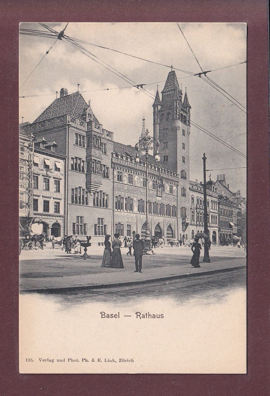 Cartoline postali: BASEL - Rathaus - Leute – Usato da Pully venduto da nicecards