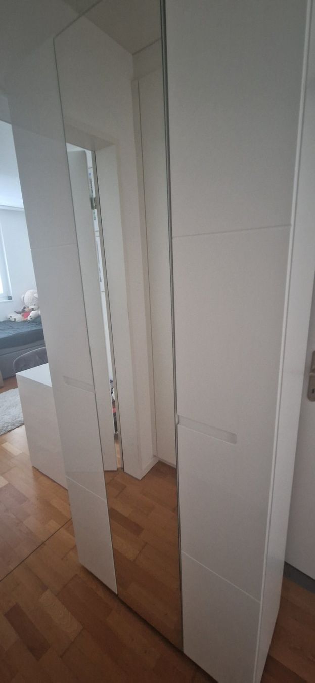 Armadi: Shoe cabinet – Usato da Rorschach venduto da ladybug23 3