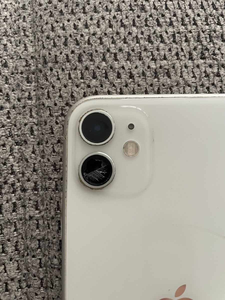 Apple Handys / Smartphones: iPhone 11 Weiss – Gebraucht aus Zürich von Sagres_999 2