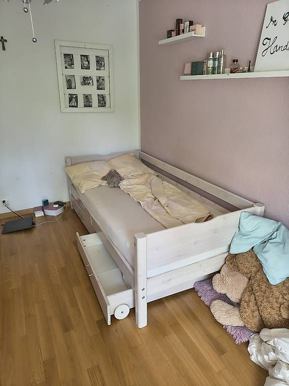 Letti: Jugendzimmer Möbel Komplett  – Usato da Ittigen venduto da Mr 4