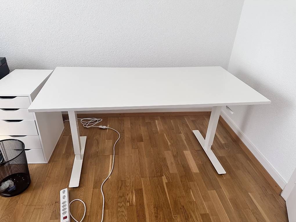 Ikea Bureaux: Ikea Skarsta Schreibtisch – D'occasion à Bern par Fabz92