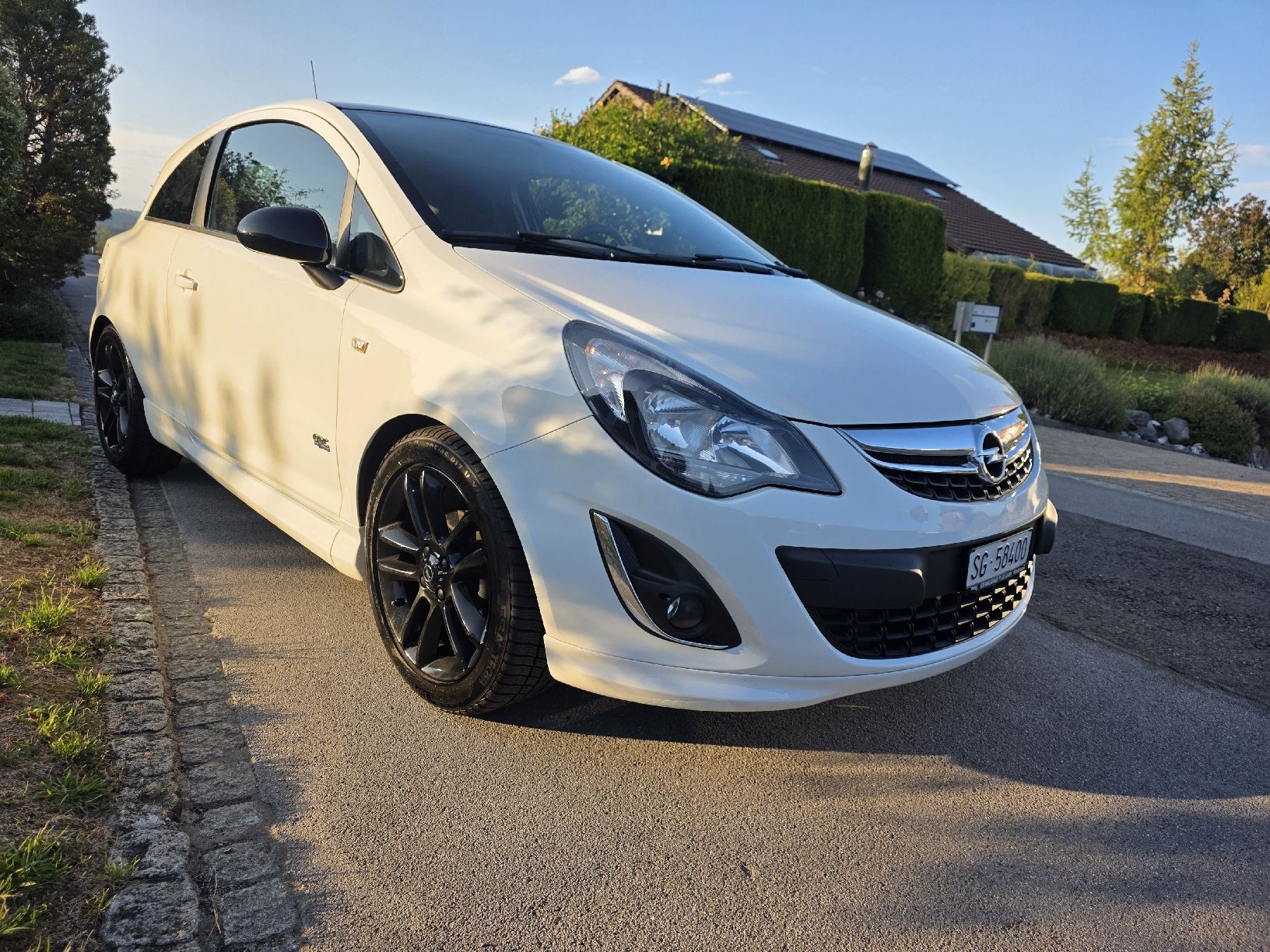 Opel Automobili: Opel Corsa 1.4 OPC Line – Usato da Niederuzwil venduto da Jamy3