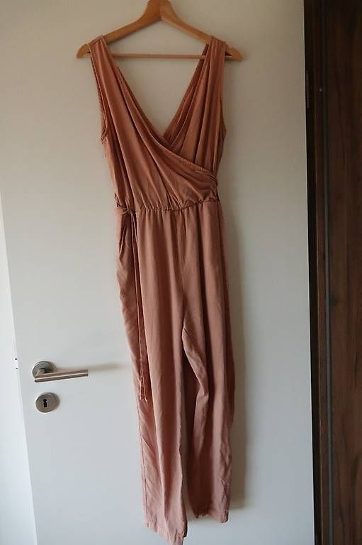 Jumpsuits: Jumpsuit von Two Thirds, Gr. M – Gebraucht aus Kehrsatz von sop_dxg8 1