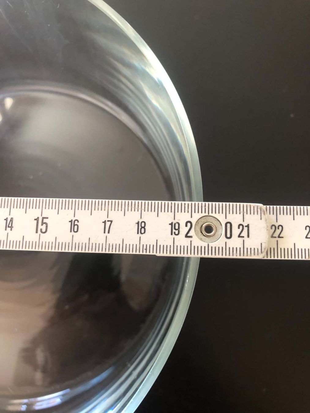 Vasen & Gefässe: Vase bas en verre. – Gebraucht aus Nyon von BrocBox 3