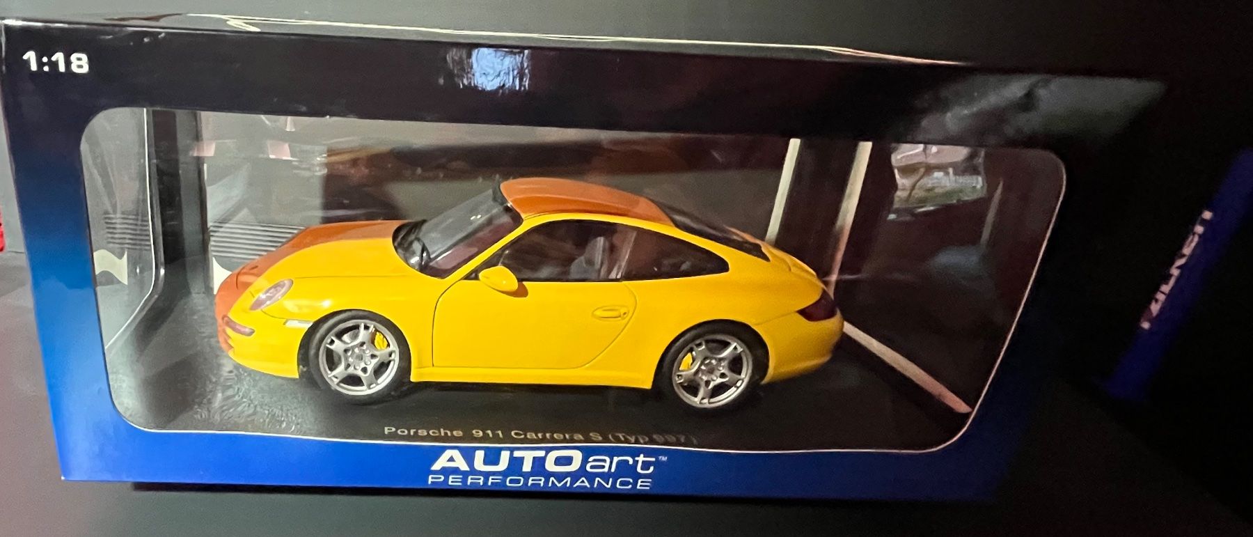 Autoart Modellautos: AUTOart Porsche 911 Carrera S 997 – Neu und originalverpackt aus St-Cergue von ncu_t267 1