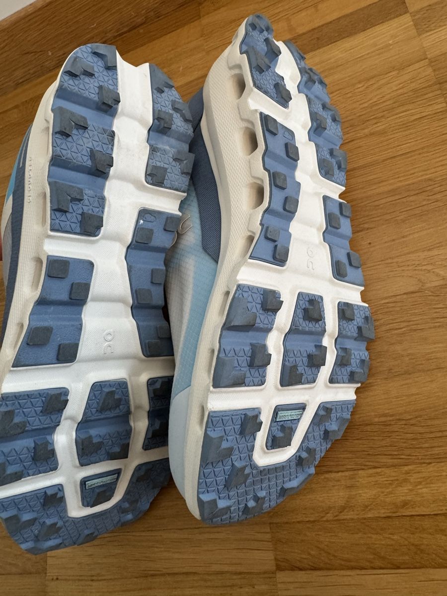 On Damenschuhe: On Running Schuhe Cloud 40.5 – Neu (gemäss Beschreibung) aus Baar von sabrinas_welt 1
