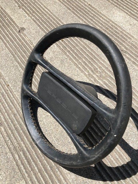 Porsche Tutti pezzi di ricambio auto: Volant Porsche – Usato da Bursins venduto da Mr1968 1