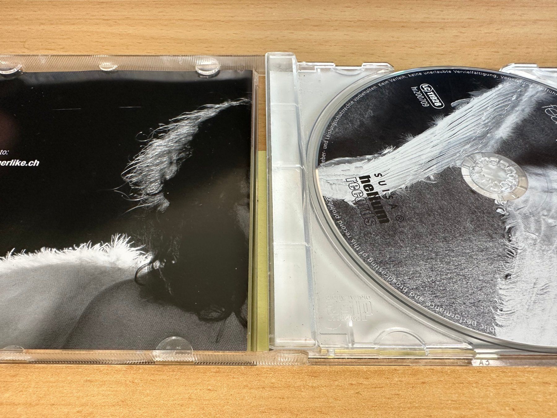 CD: Featherlike – Heavy Feathers – Usato da Rikon im Tösstal venduto da Alpenmutz 2