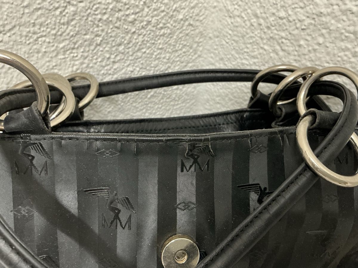 Maison Mollerus Taschen für Damen: Maison Mollerus Handtasche in Schwarz – Gebraucht aus Siebnen von mac_8tmv 4