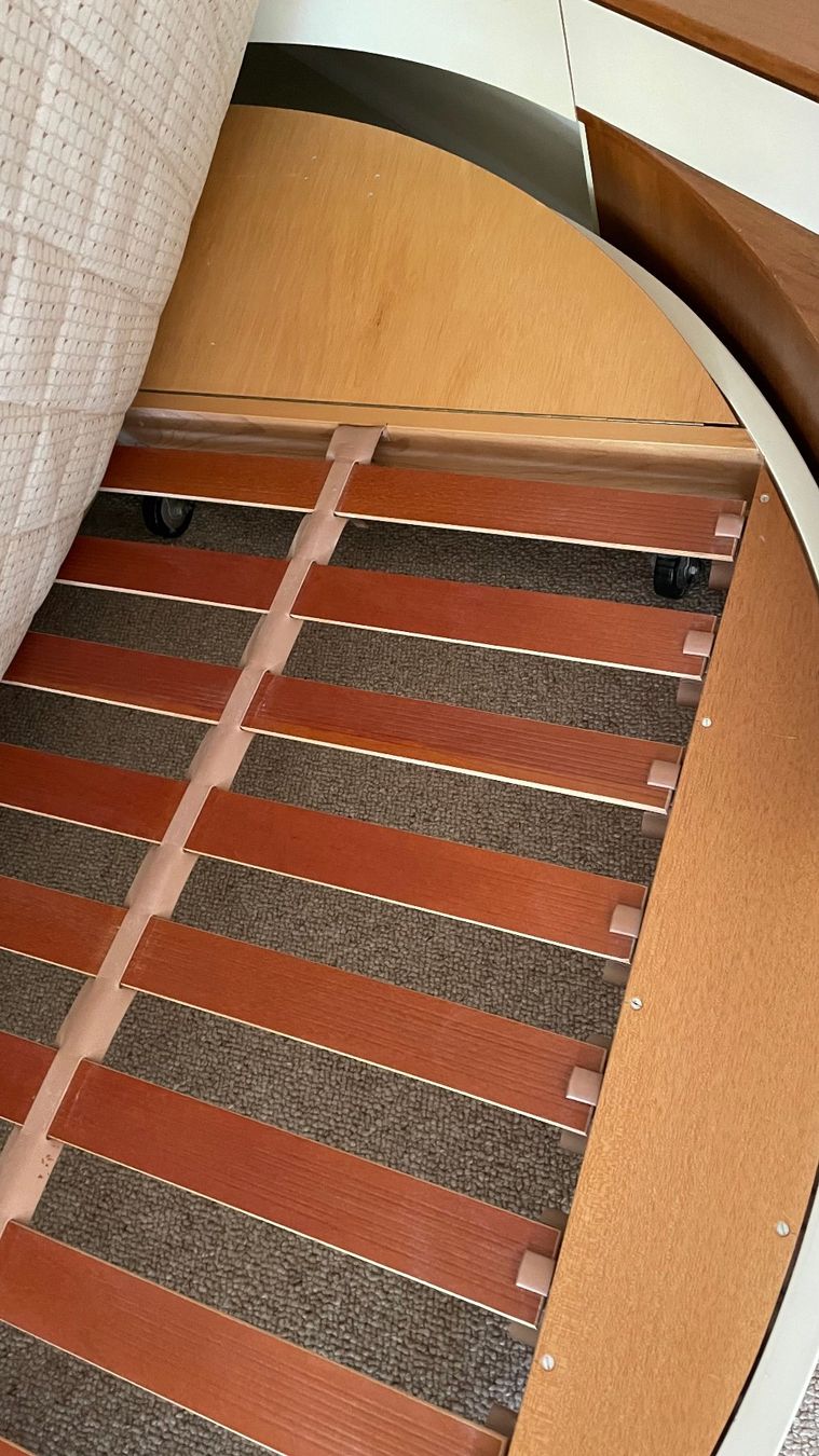 Letti: Rundes Bett mit oder ohne Anbaumöbel mit Nachttischen 210cm – Usato da Zürich venduto da 4claudi 3