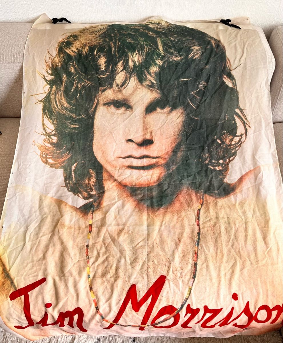 Tutte le decorazioni: 90s Rare Jim Morrison Tapestry Wall Hanging – Usato da Lausanne venduto da Danash