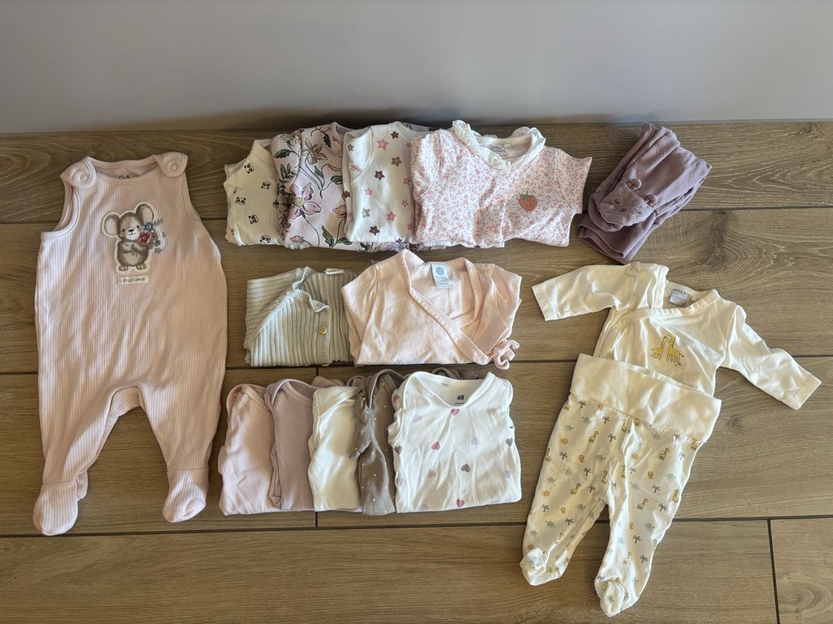 Lotti & Set di vestiti: Top Mädchen Kleiderpaket Gr. 50/56 – Usato da Hinwil venduto da hanni24 1