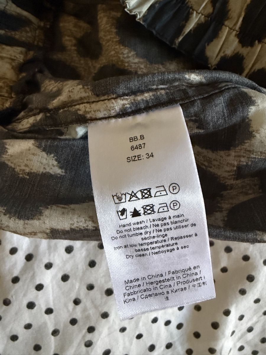 Ganni Pantalons: Ganni Shorts 34 – Neuf (Voir description) à Zürich par supereme 1