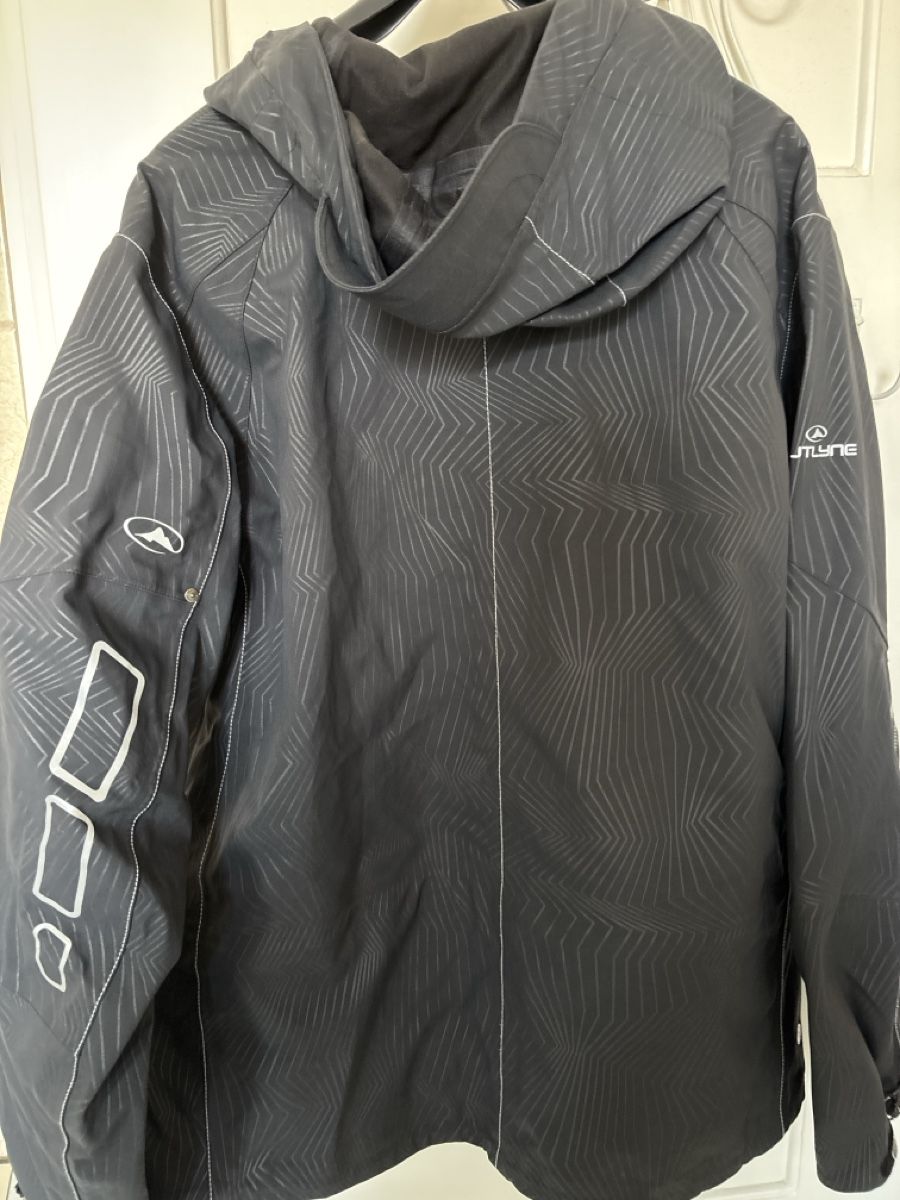 Giacche: Outlyne Herren Jacke,Schwarz – Usato da Nebikon venduto da Draga25 2